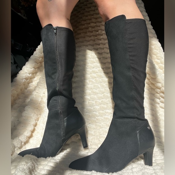 Tall Women’s zip up heeled boots - Picture 4 of 6
